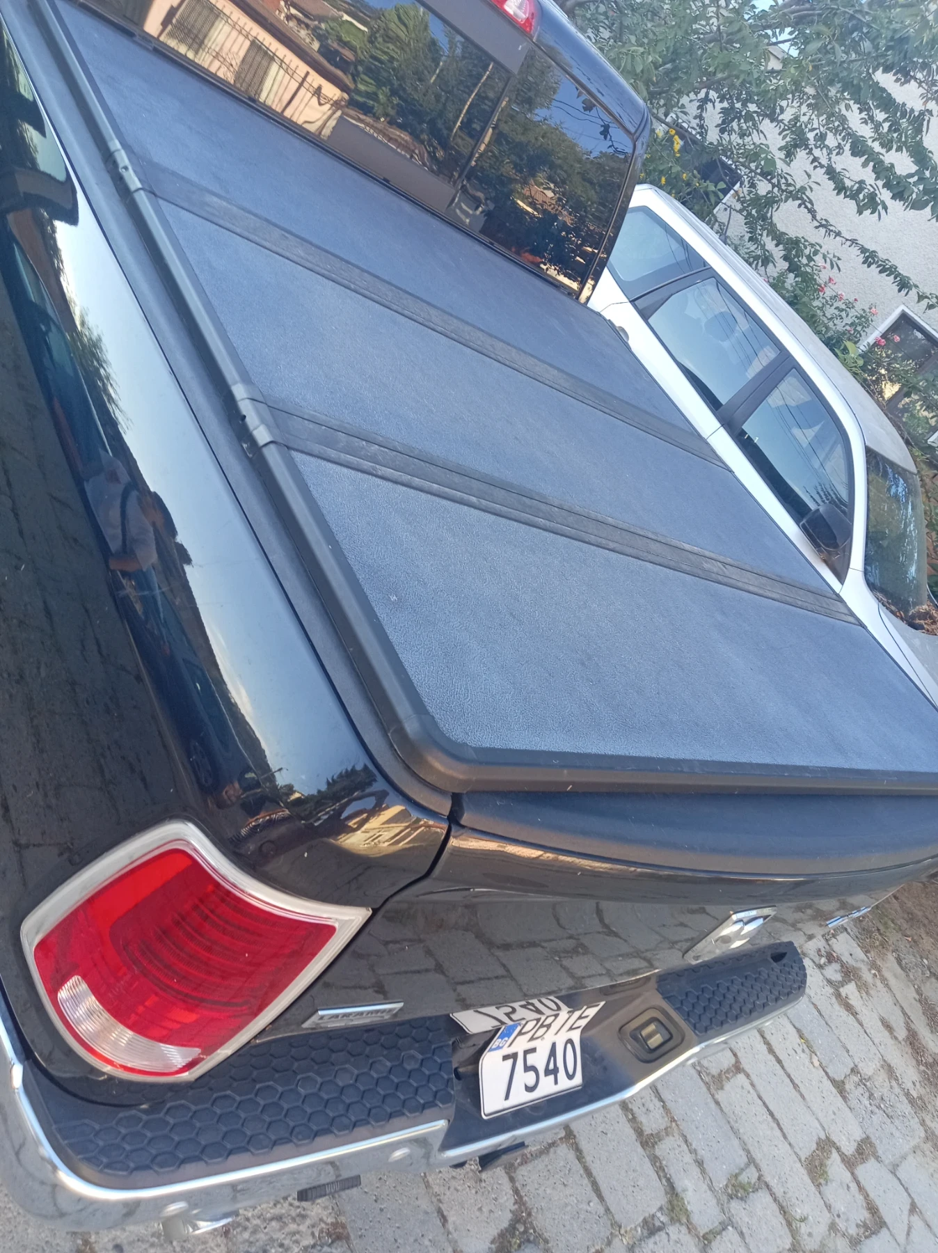 Dodge RAM 1500 5.7 Hemi  Laramie, снимка 4 - Автомобили и джипове - 55852764