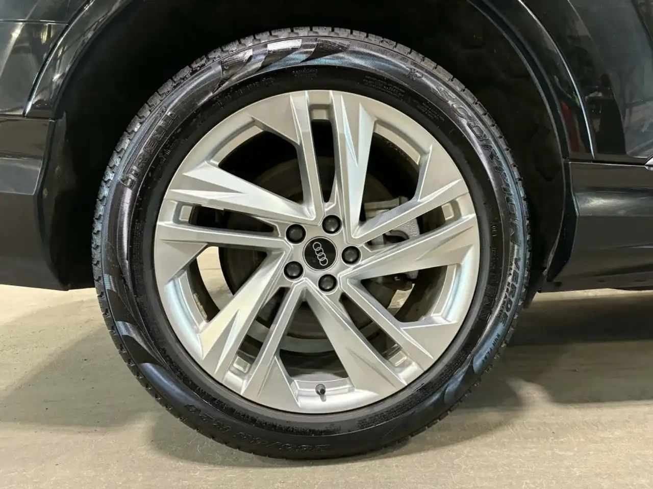 Audi Q7, снимка 6 - Автомобили и джипове - 56226736