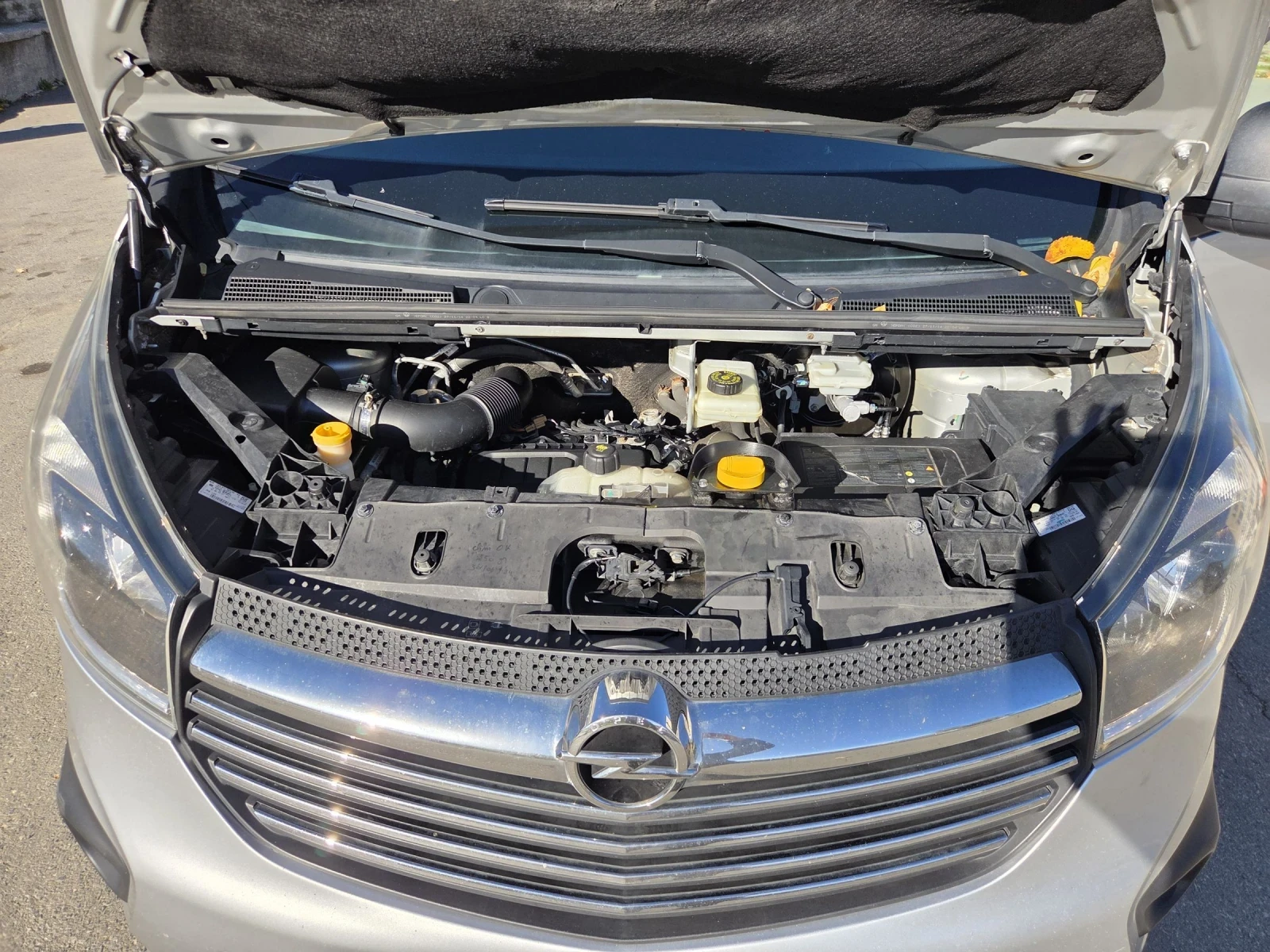 Renault Trafic КЛИМА* АВТОПИЛОТ* ТОП  - изображение 9