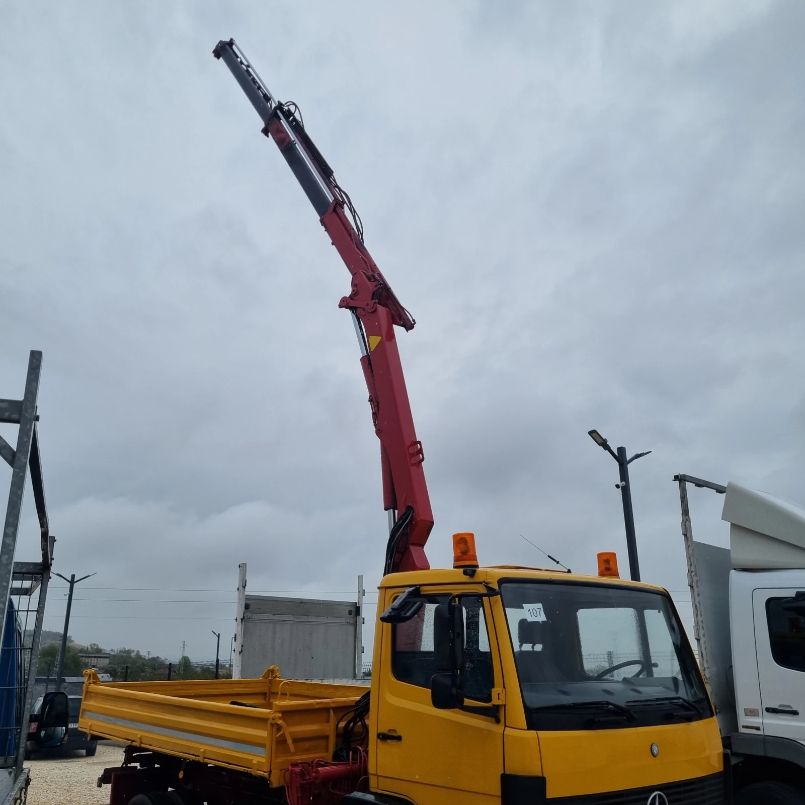 Mercedes-Benz 817   | Mobile.bg   2