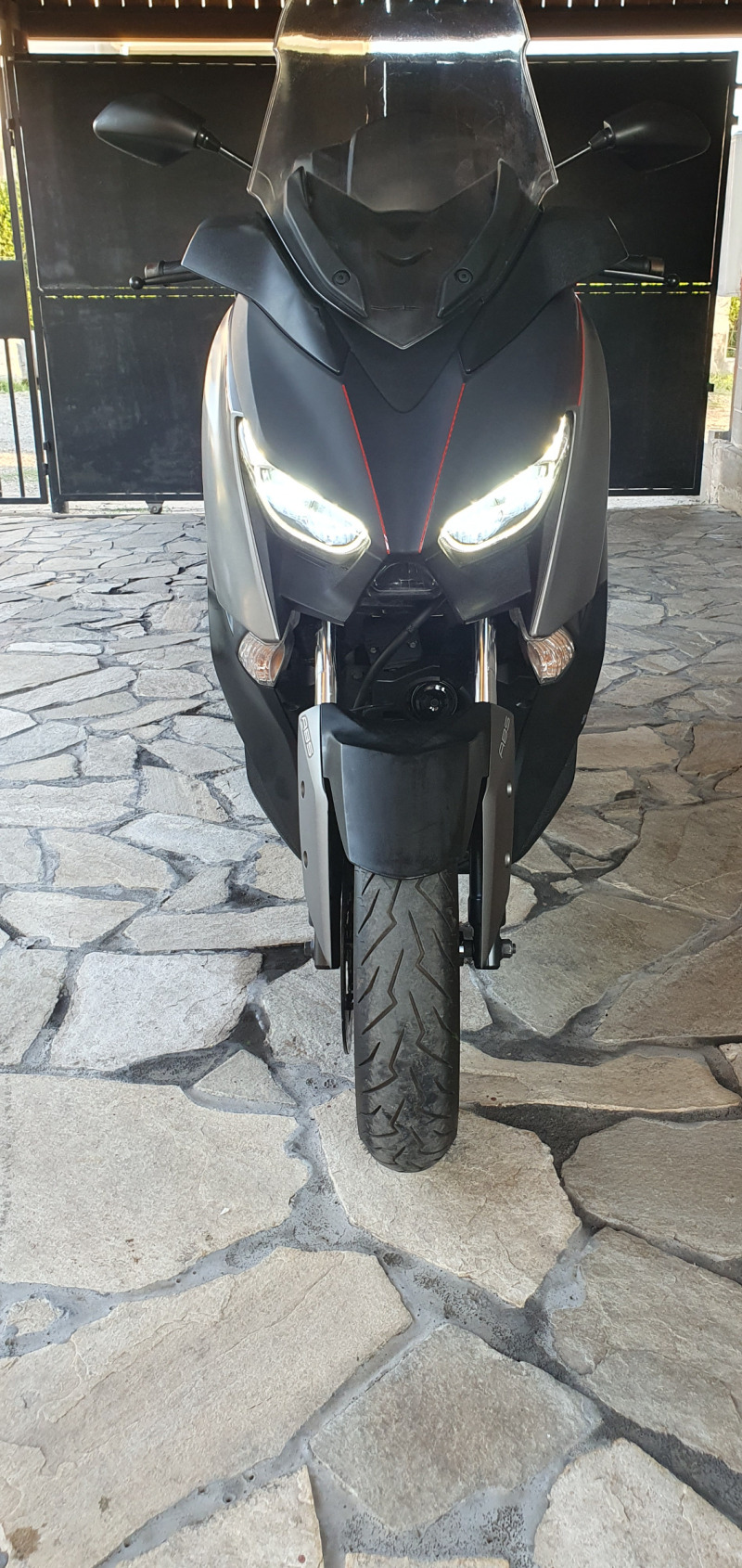 Yamaha X-max 300 ABS/TC/LED, снимка 12 - Мотоциклети и мототехника - 46408181