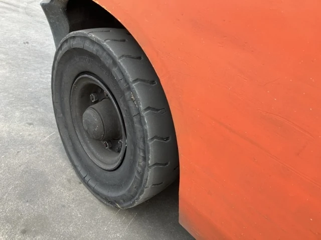  Toyota     | Mobile.bg   3