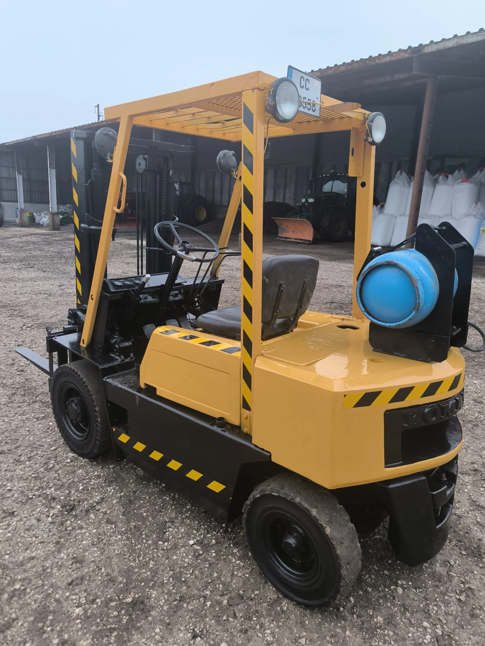 ������� Komatsu  Nissan | Mobile.bg � ����������� 8
