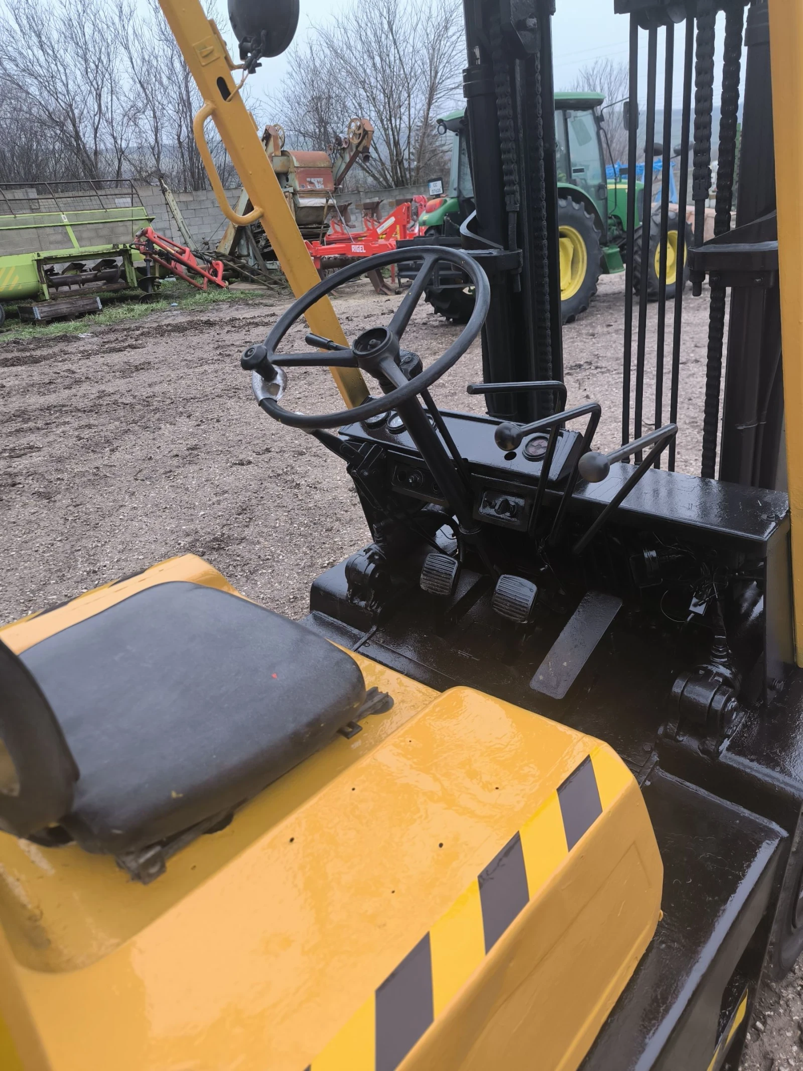 ������� Komatsu  Nissan | Mobile.bg � ����������� 4