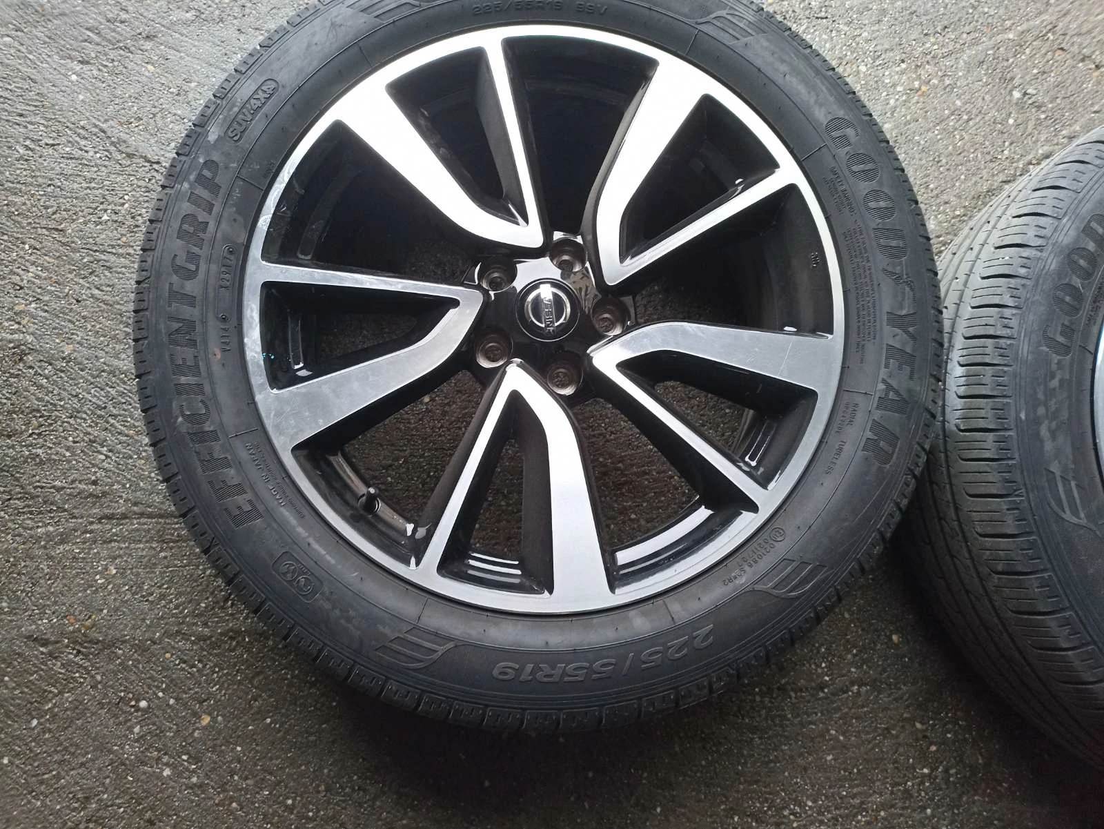 Гуми с джанти Goodyear 225/55R19, снимка 4 - Гуми и джанти - 53824161