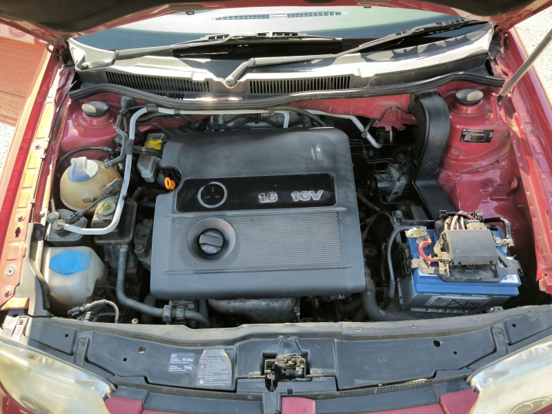 VW Bora, снимка 11 - Автомобили и джипове - 45684173