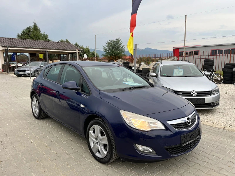 Opel Astra 1.7* Клима* Нов внос* 2 ключа* Топ* , снимка 3 - Автомобили и джипове - 46603580