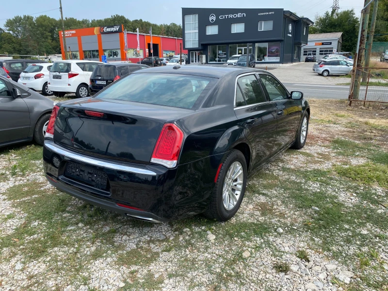 Chrysler 300c, снимка 5 - Автомобили и джипове - 47392660