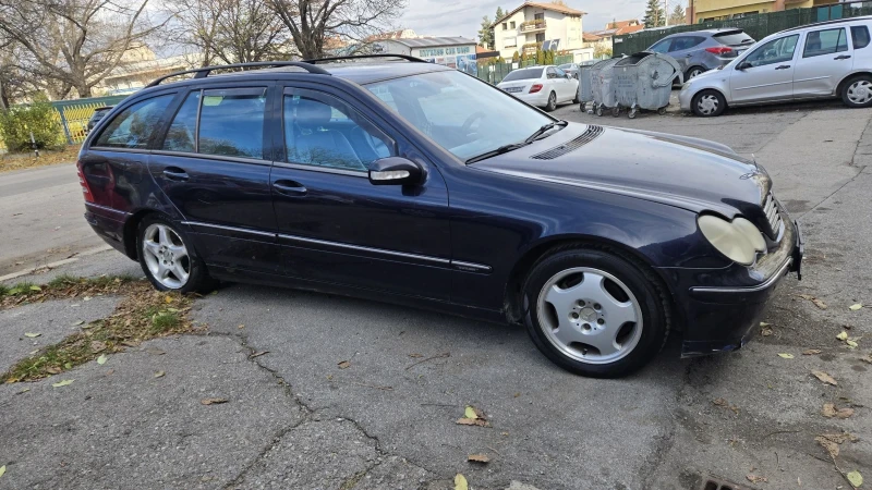 Mercedes-Benz C 220 Колата е в движение продава се от собственик, снимка 2 - Автомобили и джипове - 48037285