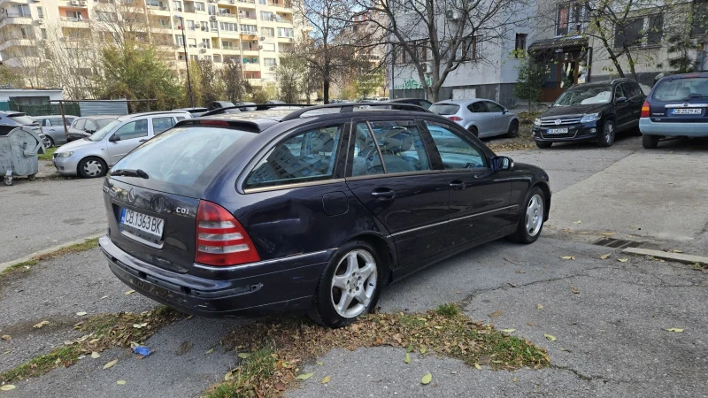 Mercedes-Benz C 220 Колата е в движение продава се от собственик, снимка 3 - Автомобили и джипове - 48037285