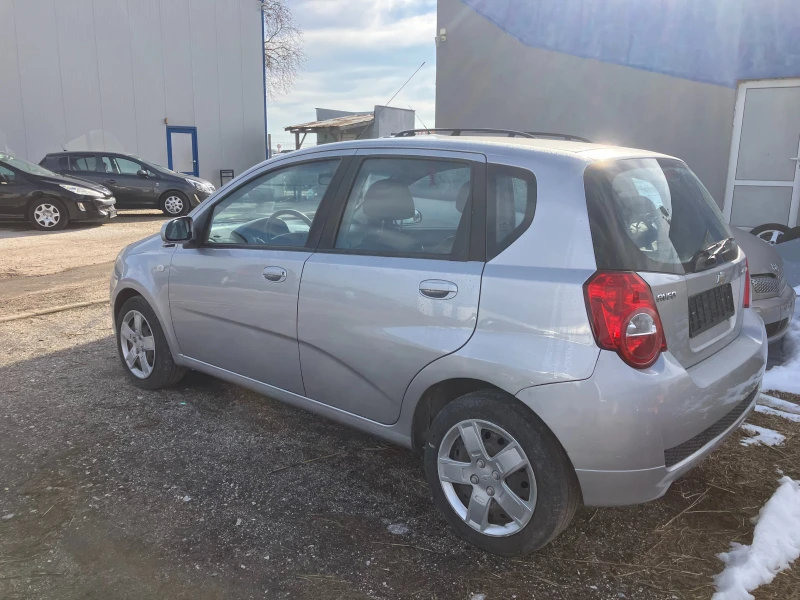 Chevrolet Aveo, снимка 2 - Автомобили и джипове - 48869735