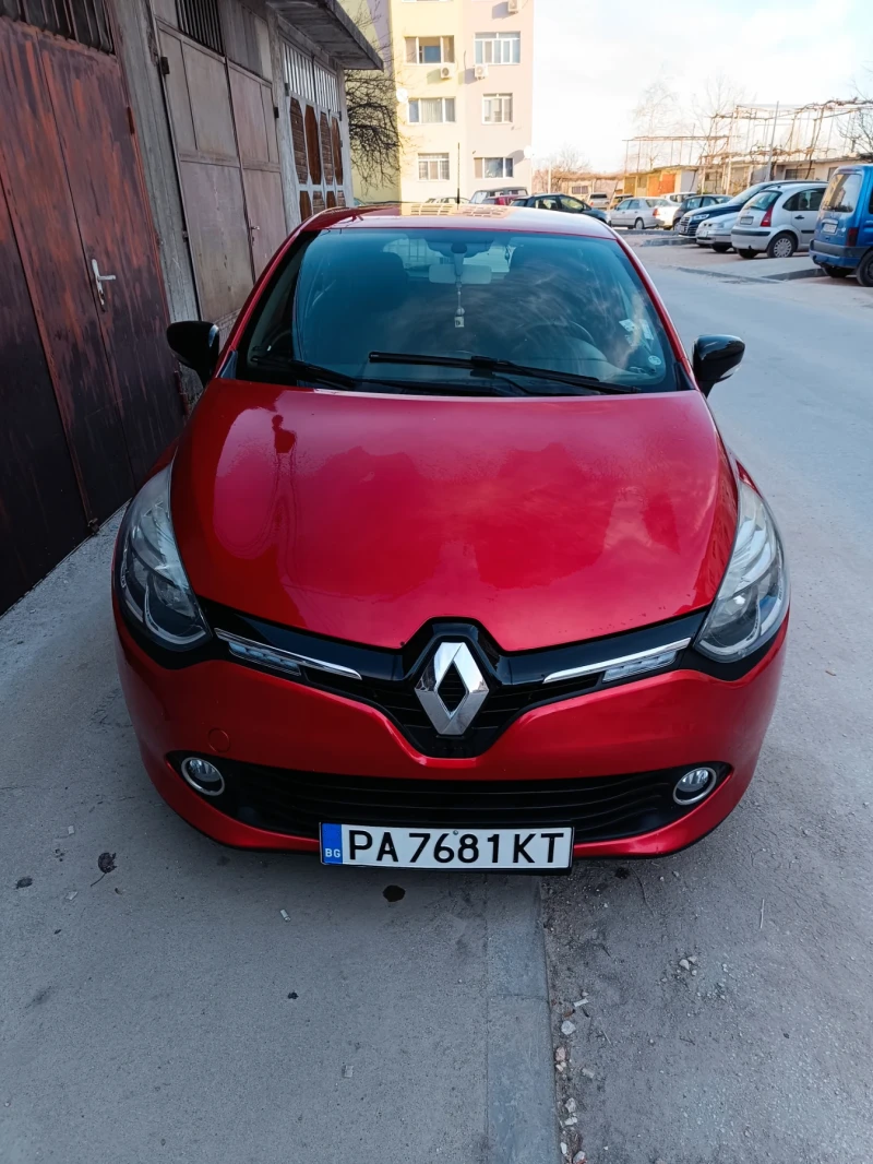 Renault Clio, снимка 1 - Автомобили и джипове - 49445937