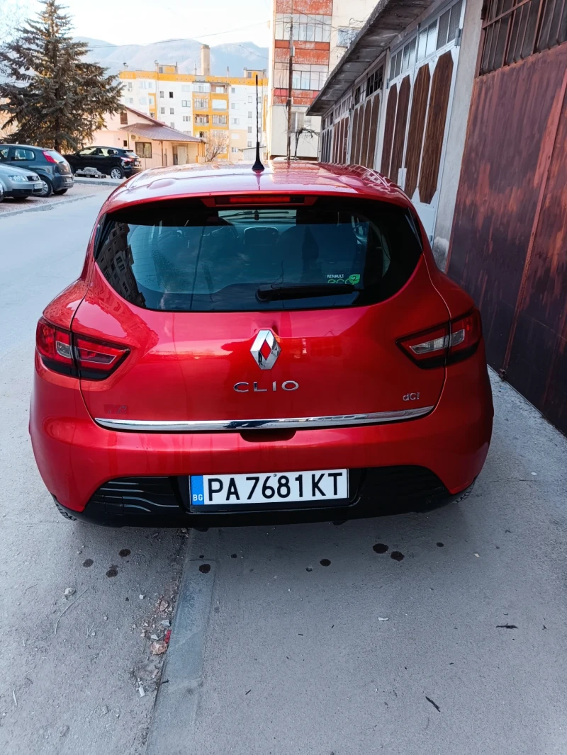 Renault Clio, снимка 2 - Автомобили и джипове - 49445937