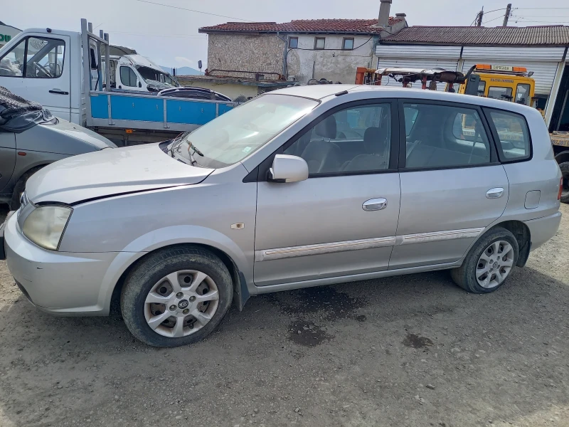 Kia Carens 2.0crdi, снимка 2 - Автомобили и джипове - 52884712