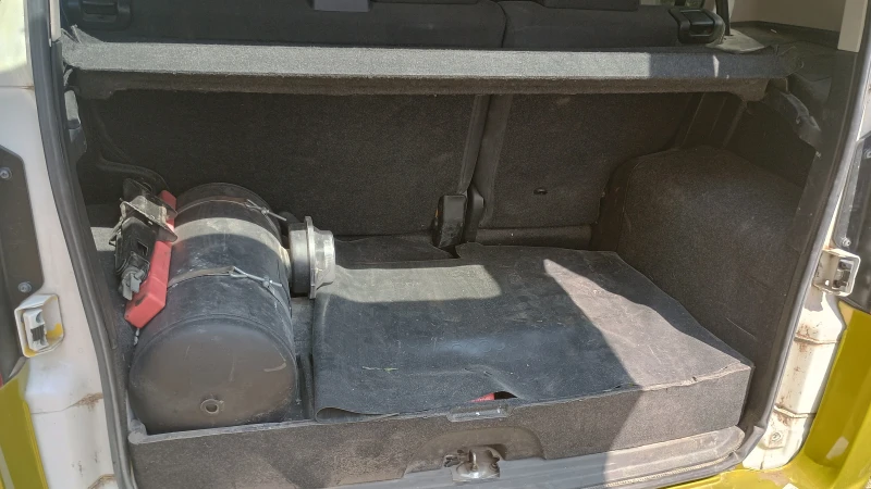 Fiat Qubo 1.4 LPG&CNG, снимка 9 - Автомобили и джипове - 52336395