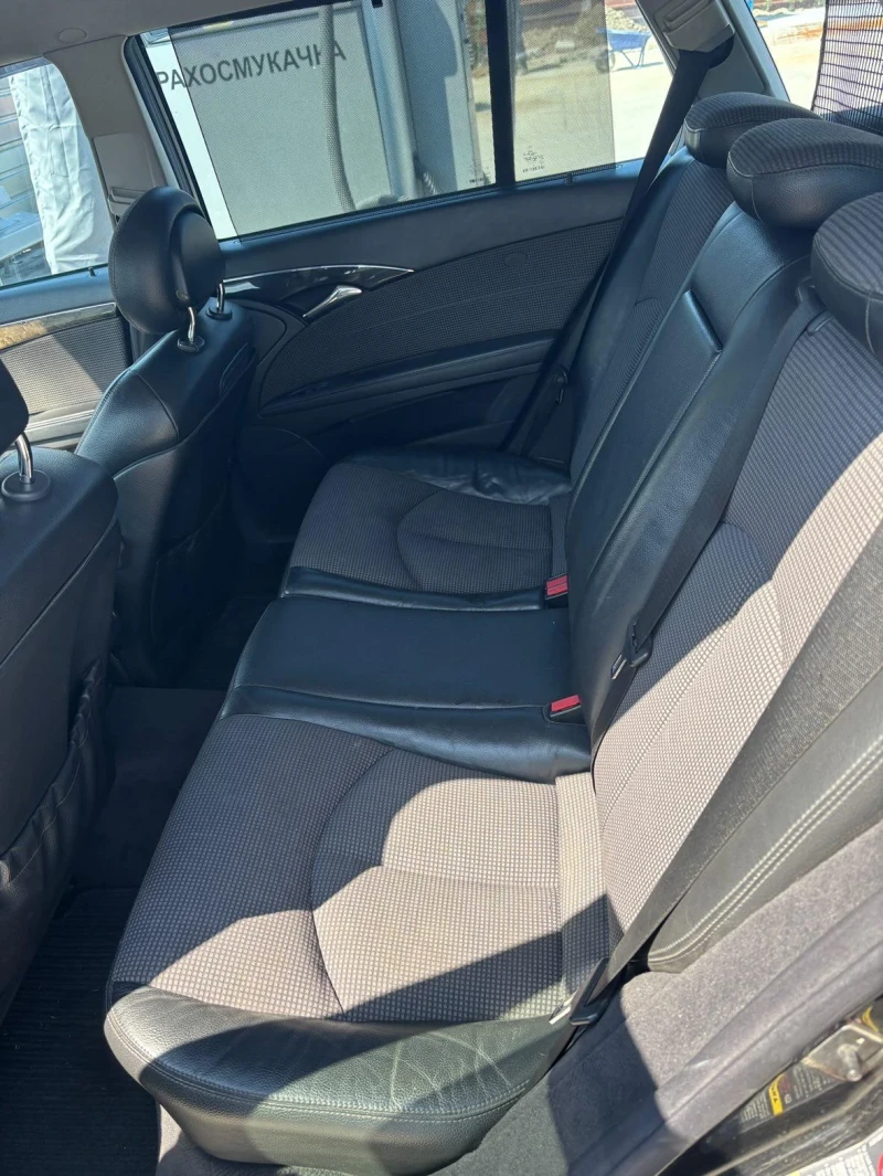 Mercedes-Benz E 320, снимка 11 - Автомобили и джипове - 52401966
