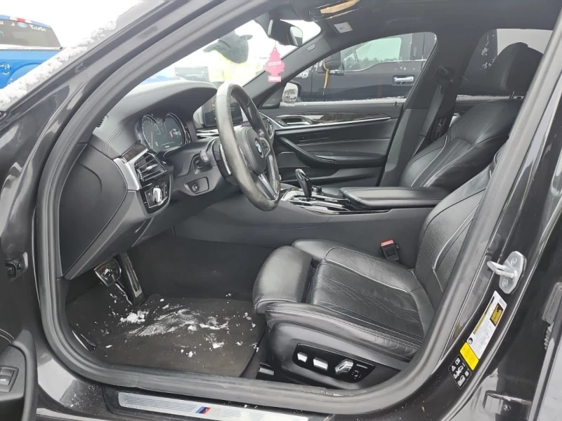 BMW 540 * АВТО КРЕДИТ* ЦЕНА ДО БГ * СЕРВИЗНА ИСТОРИЯ * , снимка 5 - Автомобили и джипове - 52449205