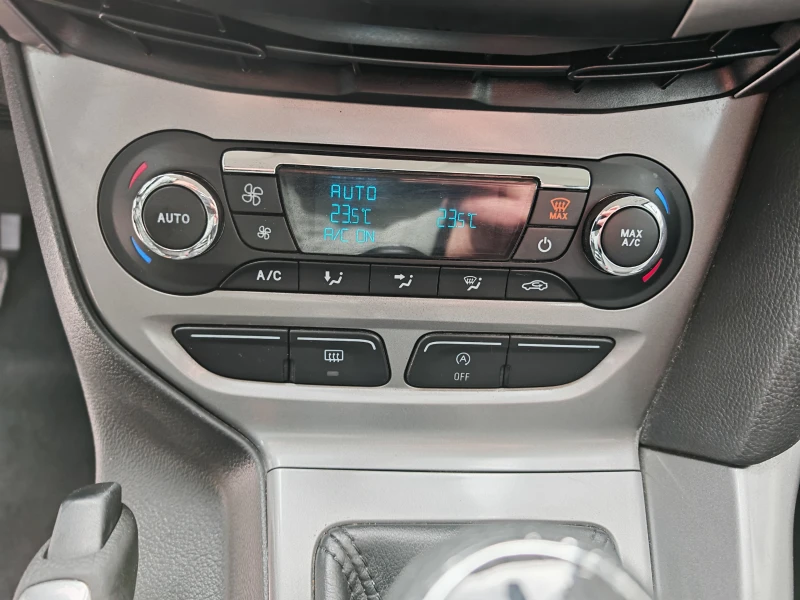 Ford Focus 1.0 BENZIN 101 kN, снимка 12 - Автомобили и джипове - 52497362