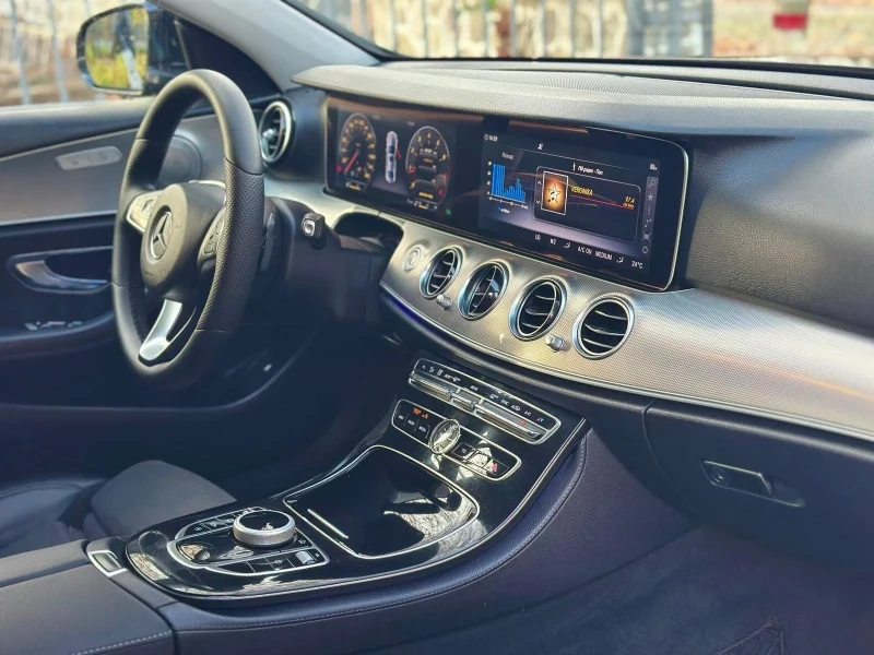 Mercedes-Benz E 220 Amg pack* Digital* Burmester, снимка 9 - Автомобили и джипове - 53361561
