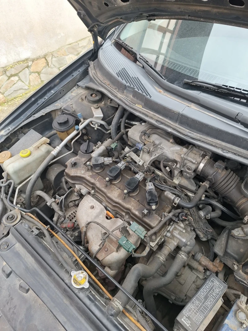 Nissan Primera 1.8, снимка 6 - Автомобили и джипове - 53375450