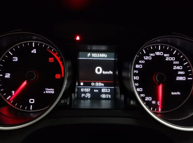 Audi A5 2.0 TDI Quattro - изображение 8
