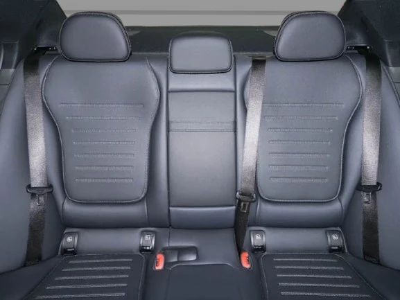 Mercedes-Benz C 300 4Matic = AMG Line = Premium Гаранция, снимка 8 - Автомобили и джипове - 55099964