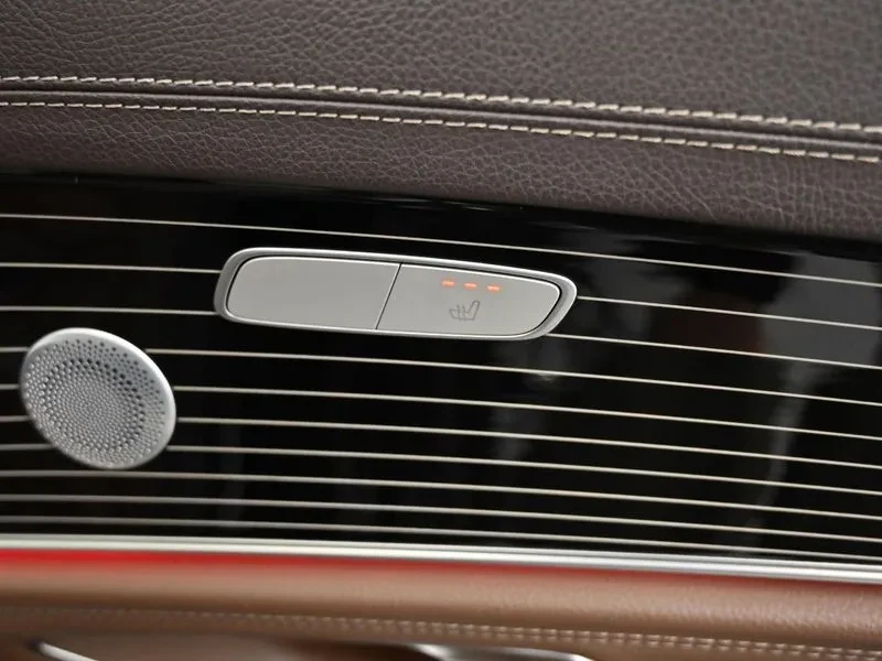 Mercedes-Benz E 450 4Matic Exclusive, снимка 16 - Автомобили и джипове - 56669425