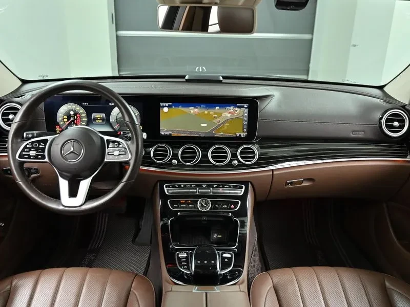 Mercedes-Benz E 450 4Matic Exclusive, снимка 7 - Автомобили и джипове - 56669425