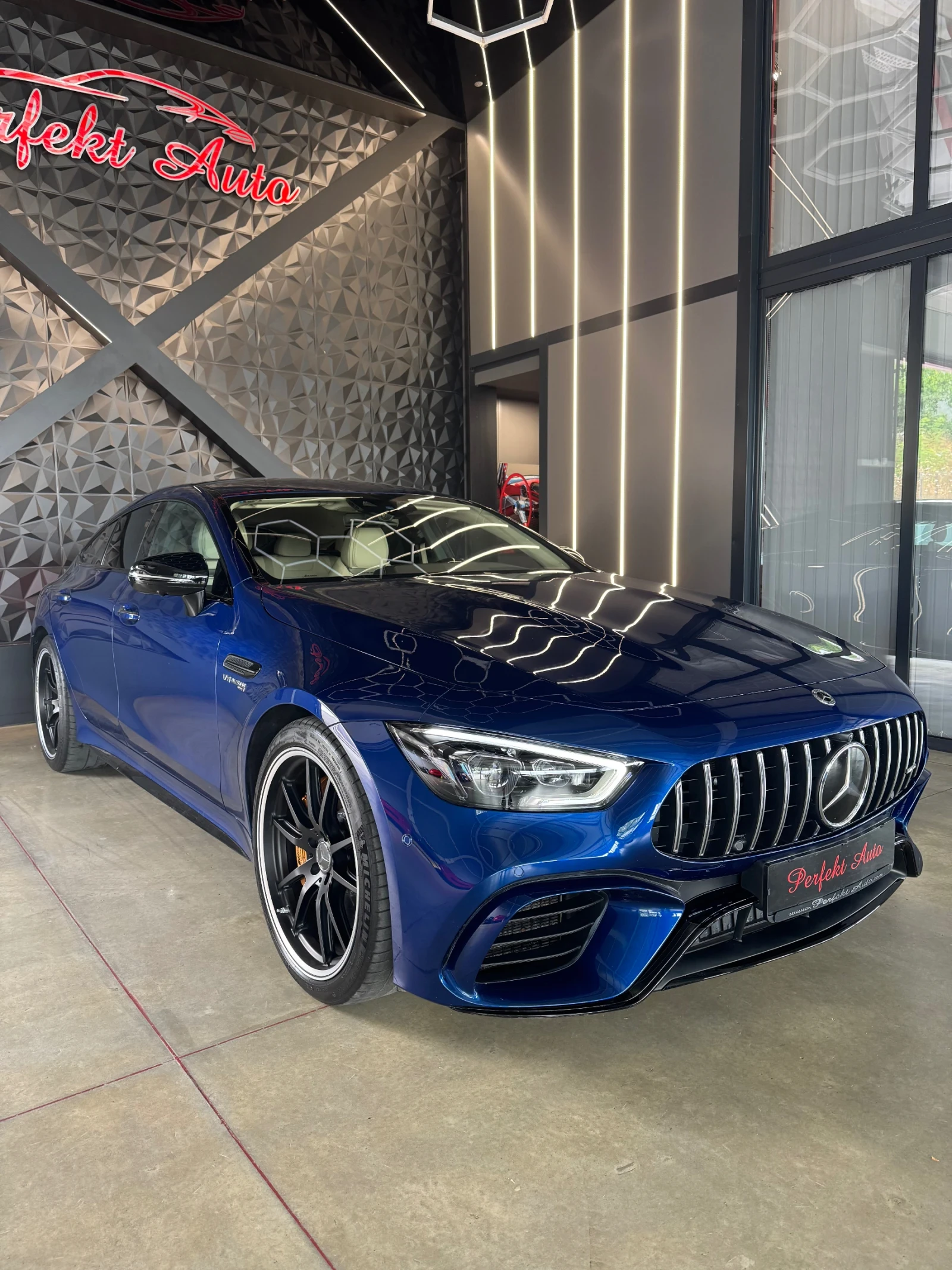 Mercedes-Benz GT 63s AMG 4 MATIC+ * BURMESTER* FULL Екстри* HEAD UP, снимка 1