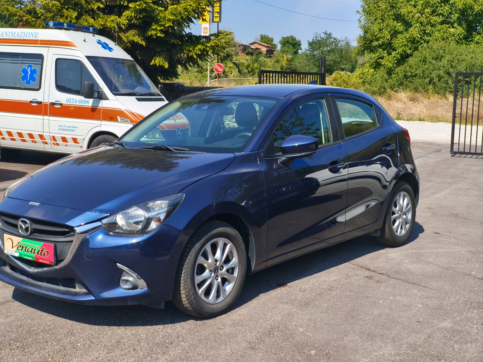 Mazda 2  - изображение 3