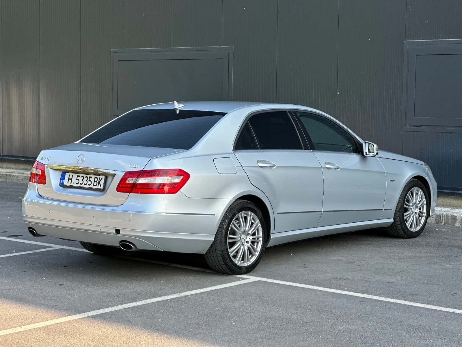 Mercedes-Benz E 350 CDI - изображение 8