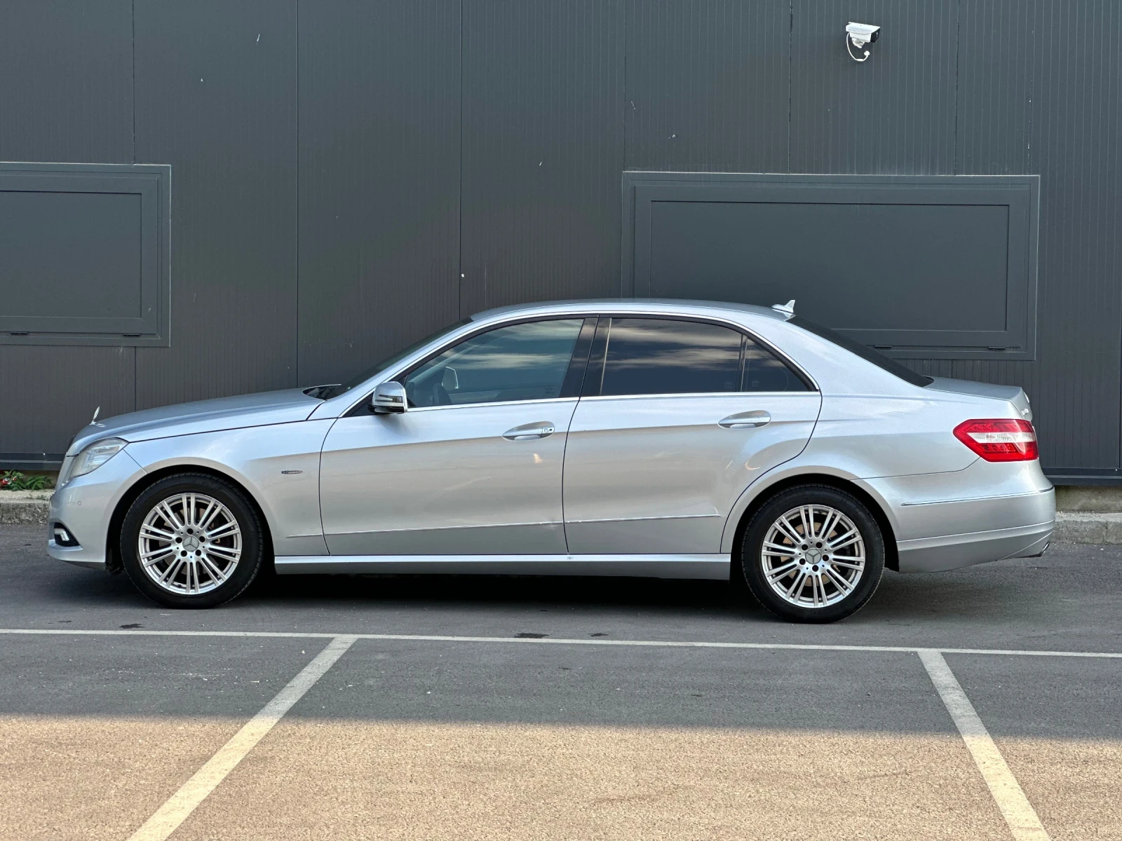 Mercedes-Benz E 350 CDI - изображение 9