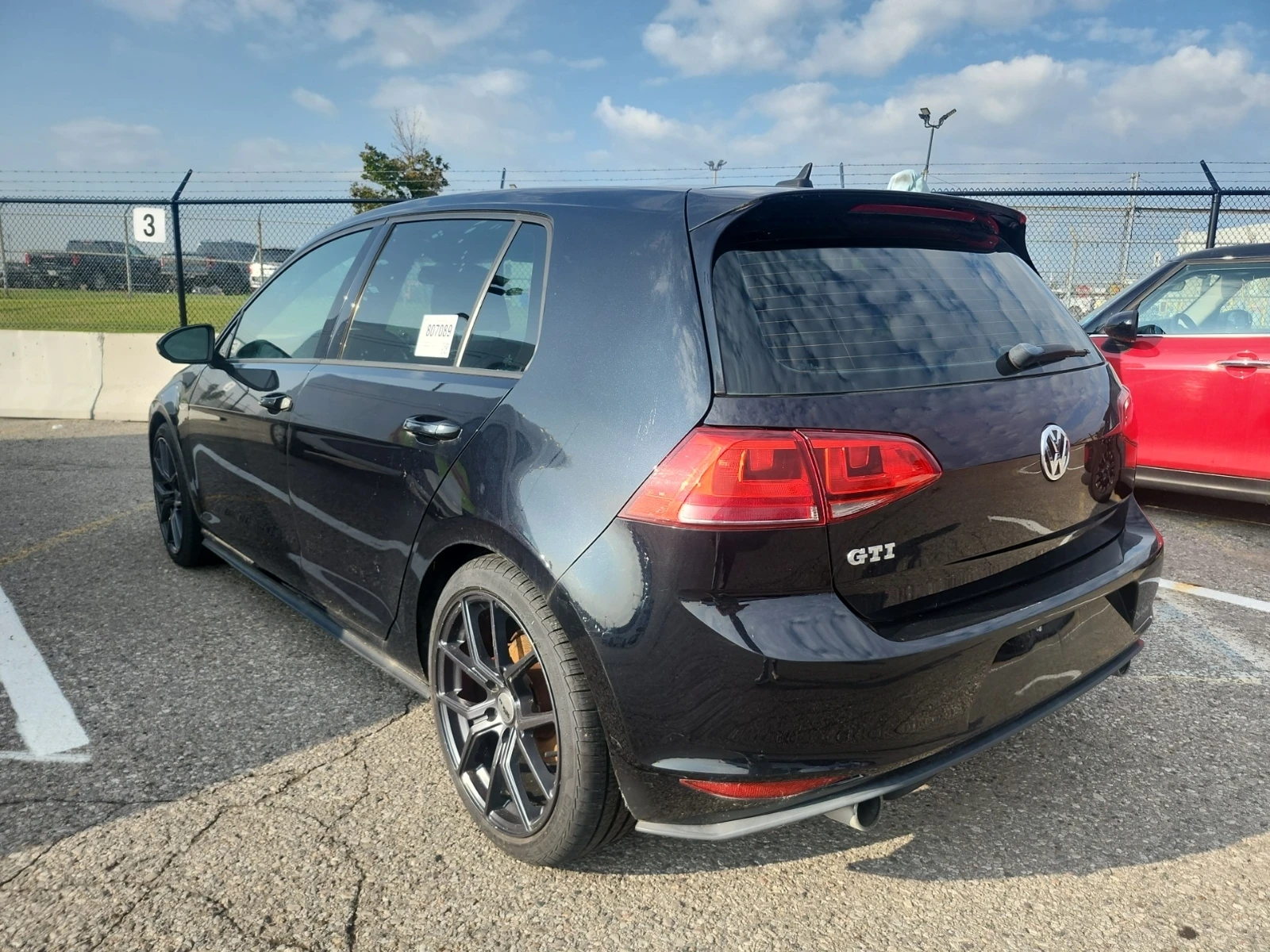 VW Golf GTI РЪЧНА* CARFAX * АвтоКредит * Цена до България* - изображение 4