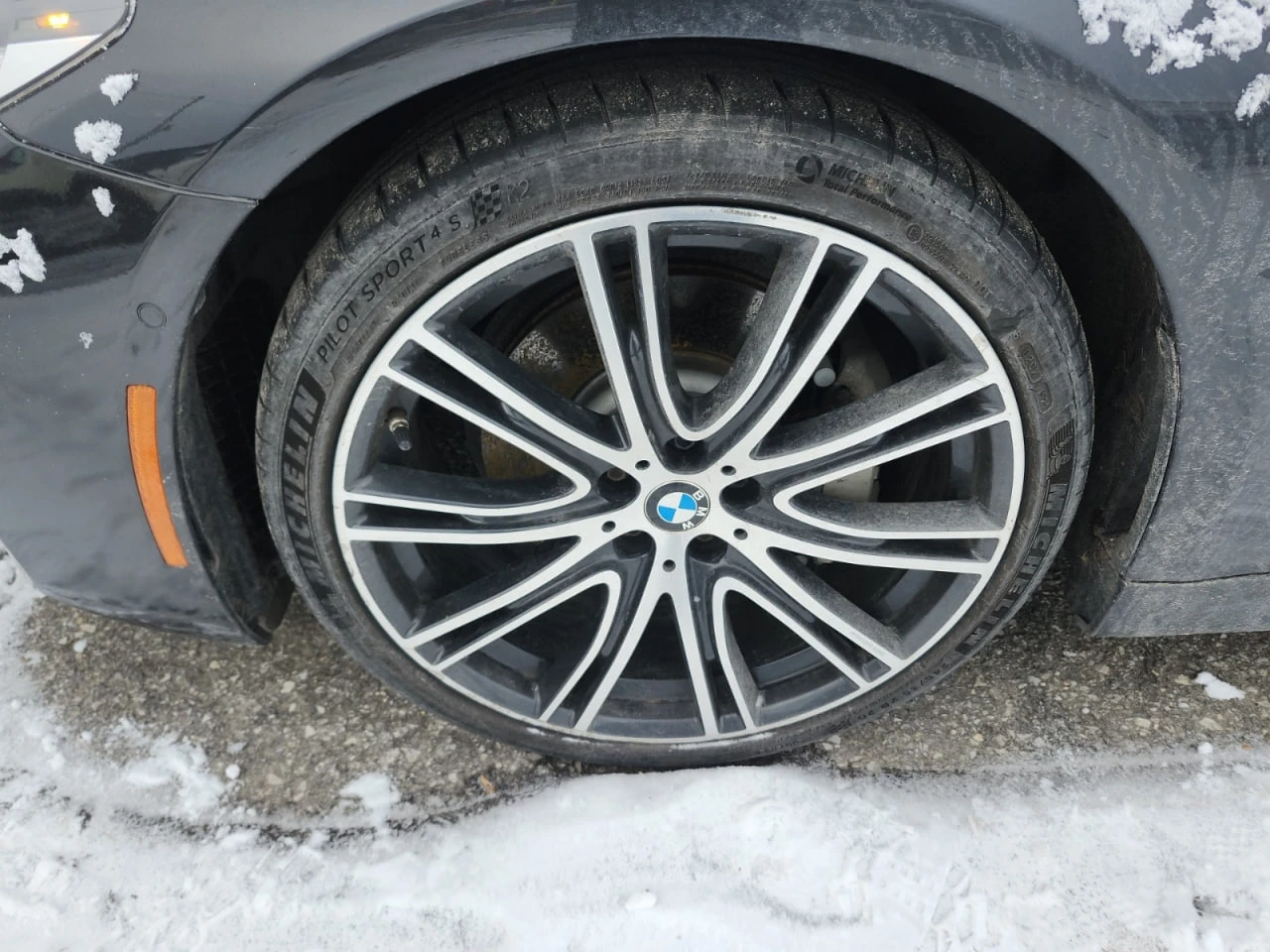 BMW 540 * АВТО КРЕДИТ* ЦЕНА ДО БГ * СЕРВИЗНА ИСТОРИЯ *  - изображение 4