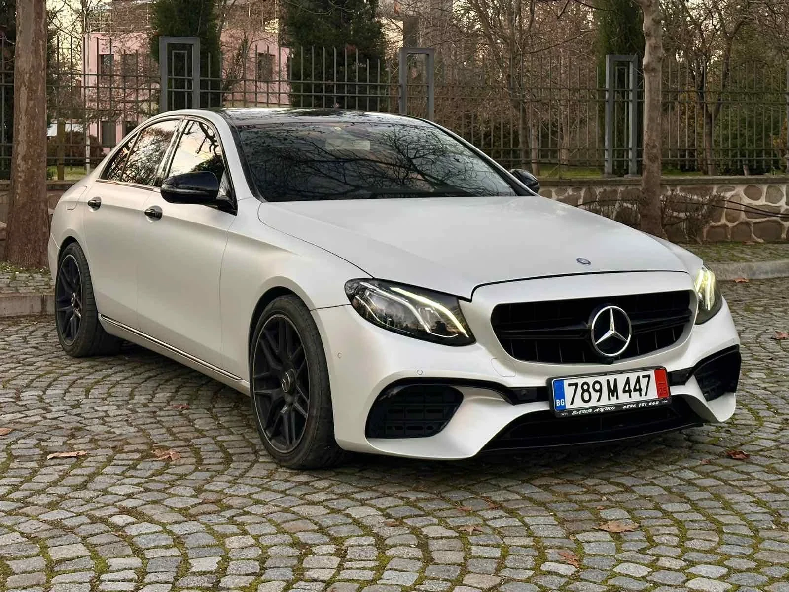 Mercedes-Benz E 220 Amg pack* Digital* Burmester - изображение 4