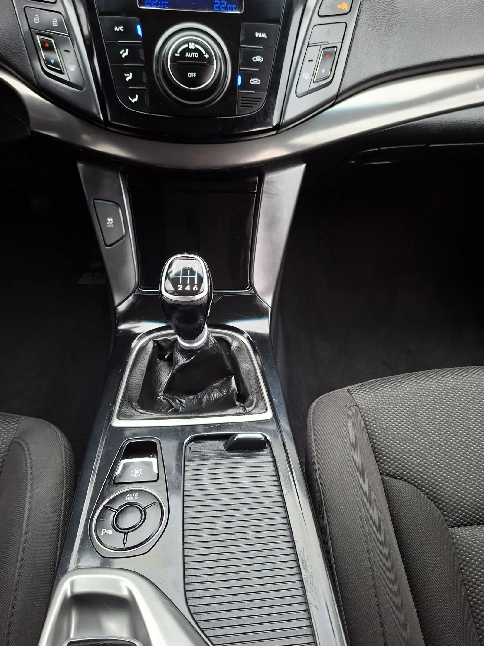 Hyundai I40 1.7D/196000км - изображение 9