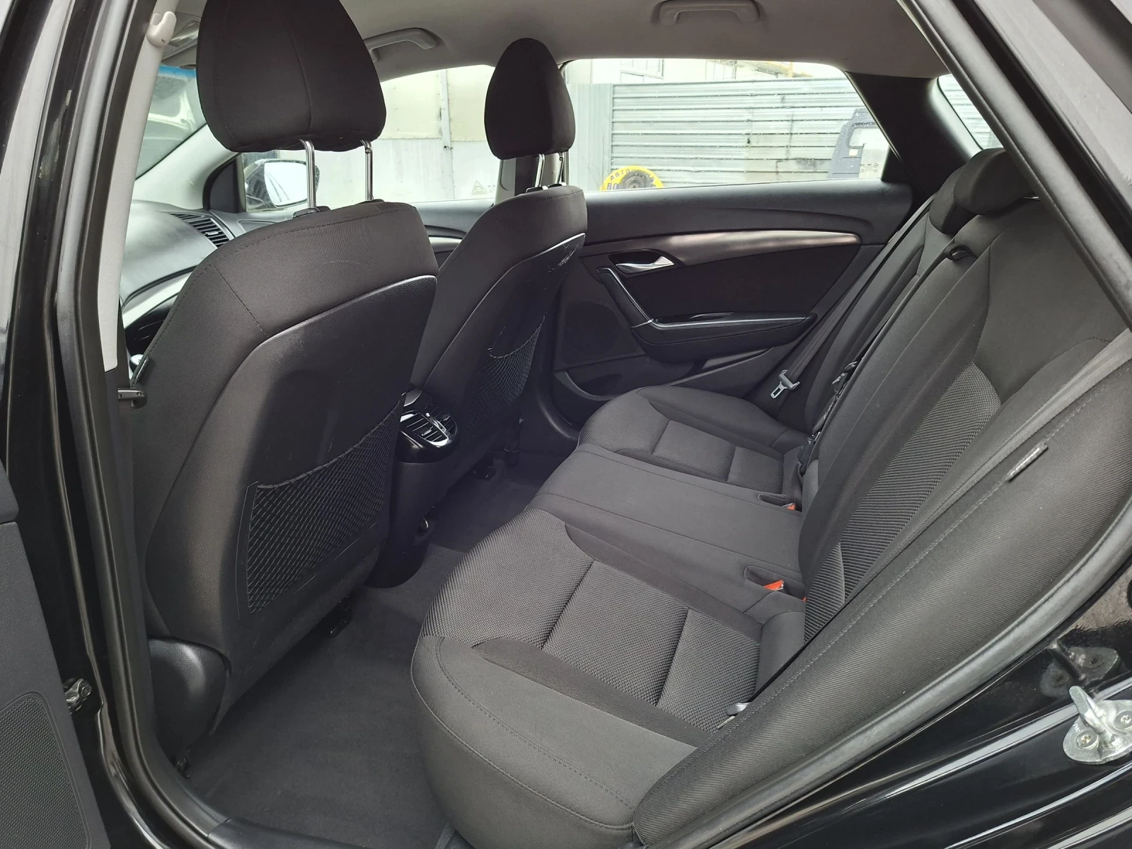 Hyundai I40 1.7D/196000км - изображение 3