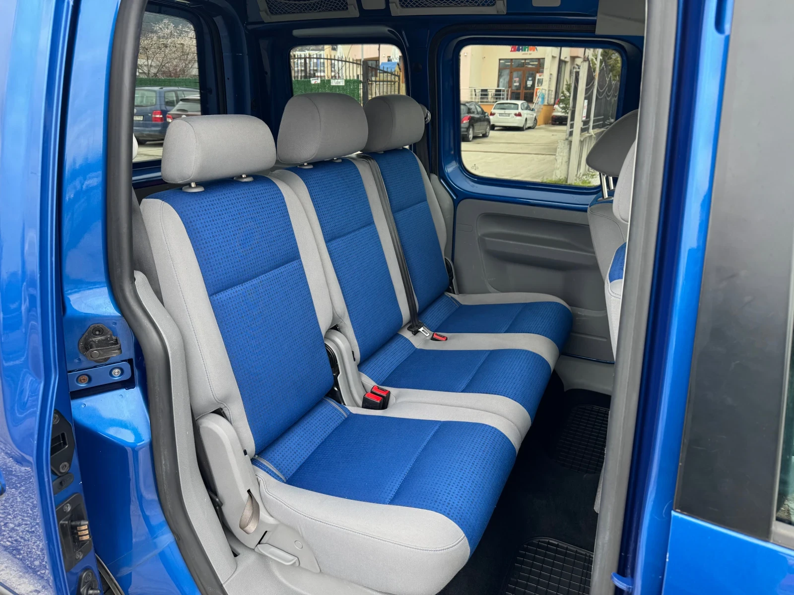 VW Caddy 1.9 TDI, снимка 3 - Автомобили и джипове - 53944248