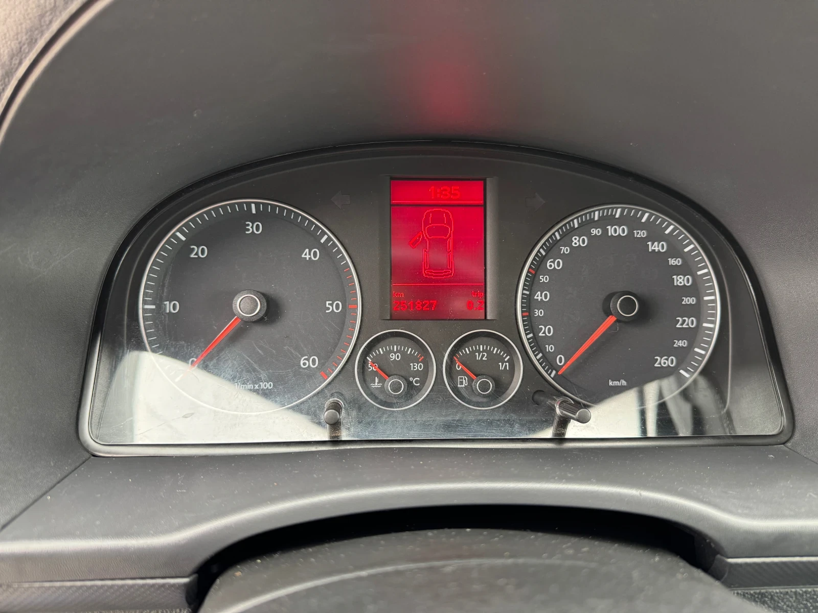 VW Caddy 1.9 TDI, снимка 9 - Автомобили и джипове - 53944248