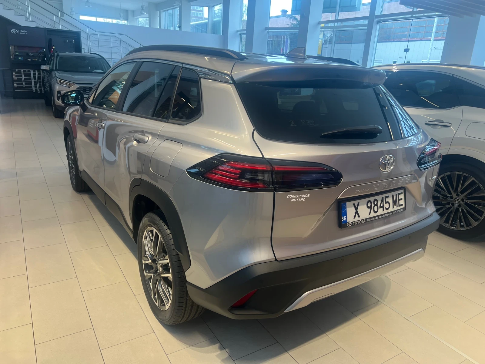 Toyota Corolla Cross Executive Plus, снимка 3 - Автомобили и джипове - 54148581