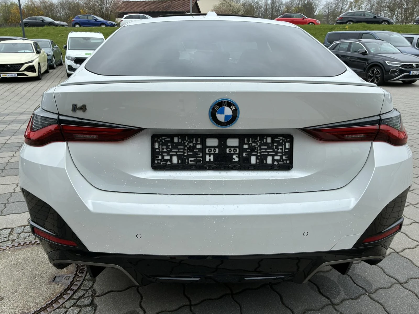 BMW i4 M50* xDrive* 100%  SOH, снимка 4 - Автомобили и джипове - 54233495