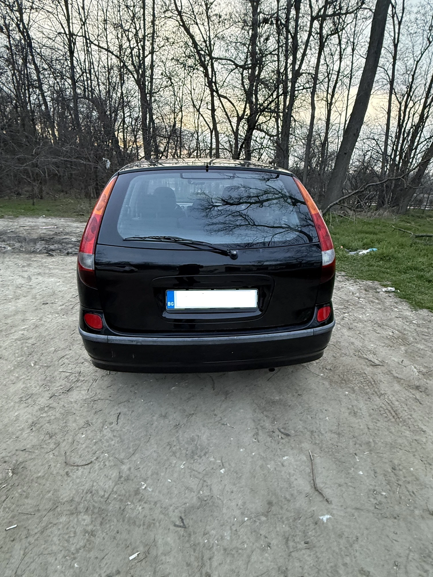 Nissan Almera tino, снимка 13 - Автомобили и джипове - 54375022