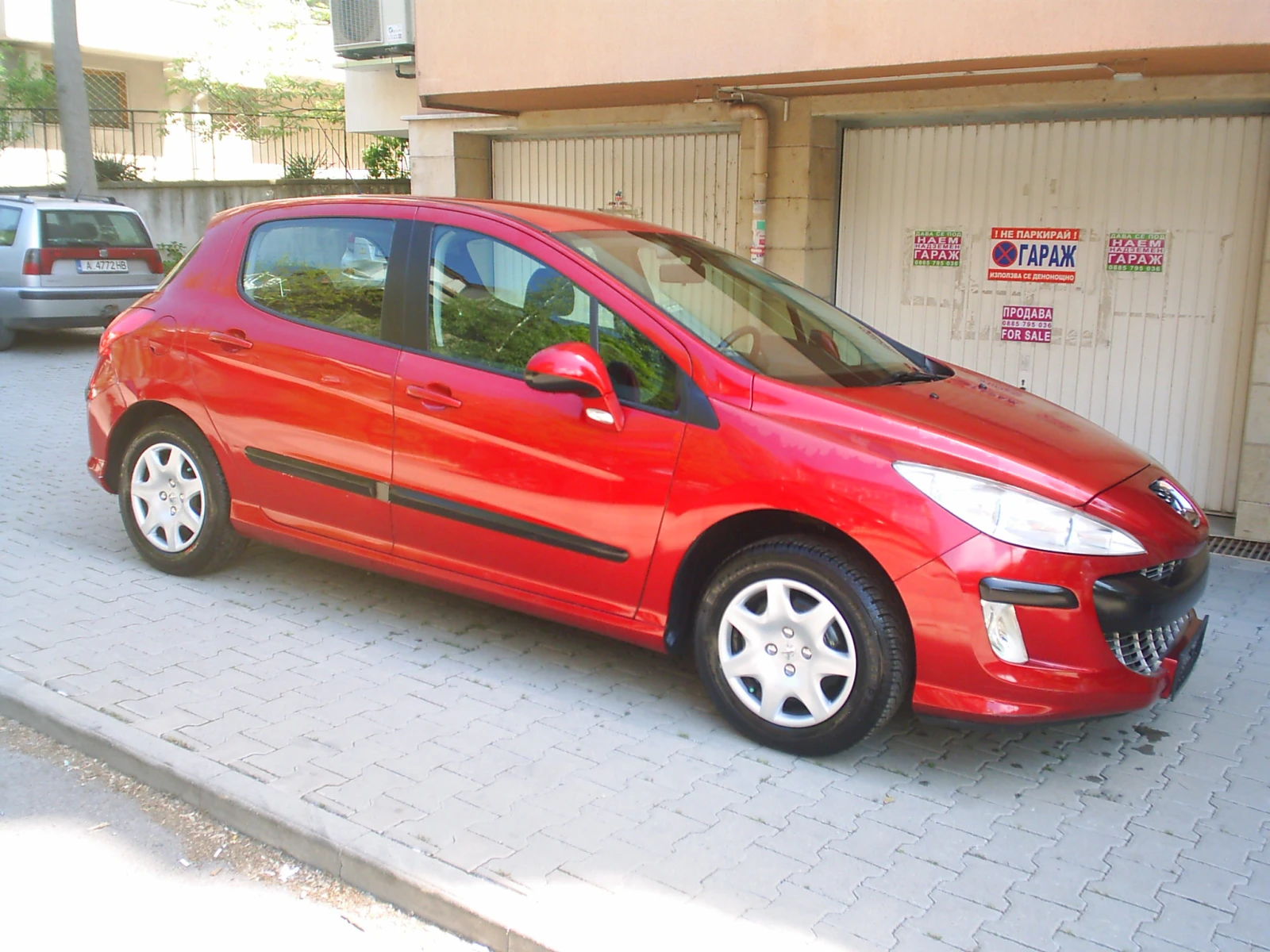 Peugeot 308 1.4 I 95 k.c., снимка 16 - Автомобили и джипове - 54439932