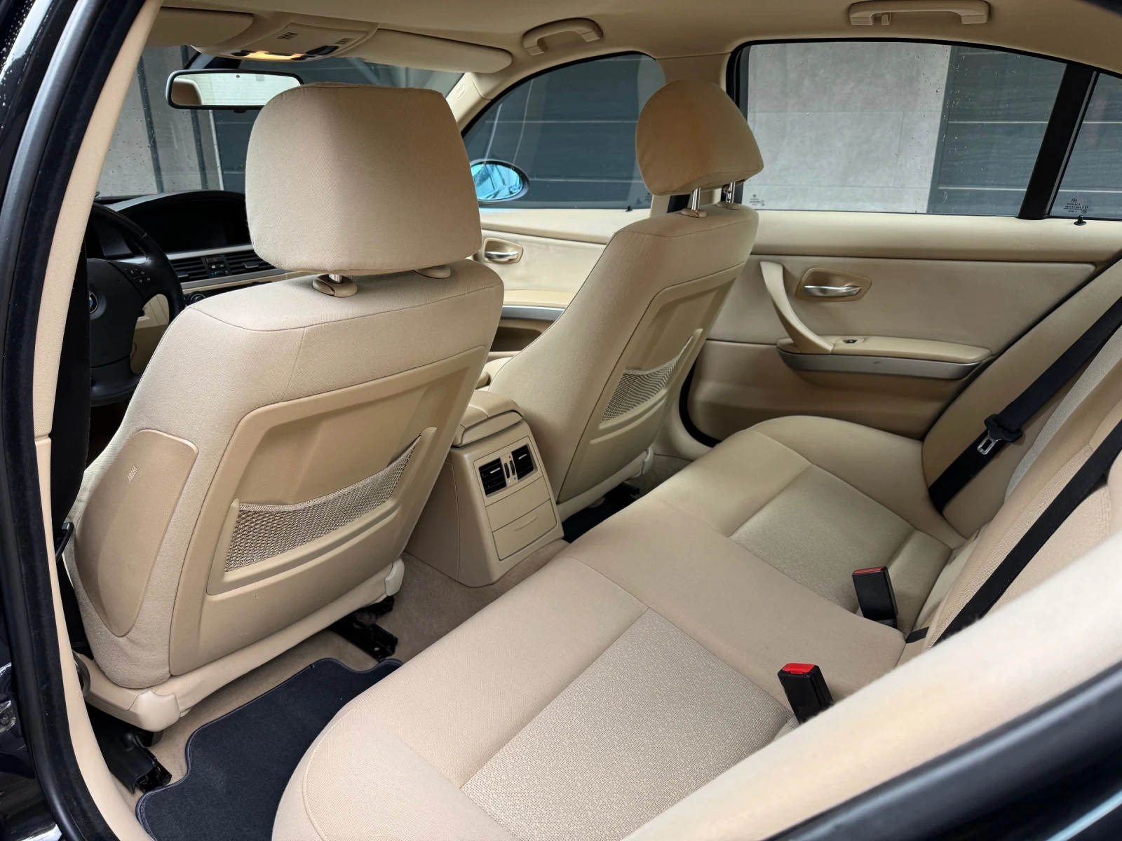 BMW 320, снимка 11 - Автомобили и джипове - 55267720