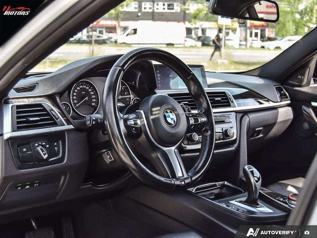 BMW 340 M340 B58| HAR/KAR| PANO| NAVI| , снимка 11 - Автомобили и джипове - 55374321