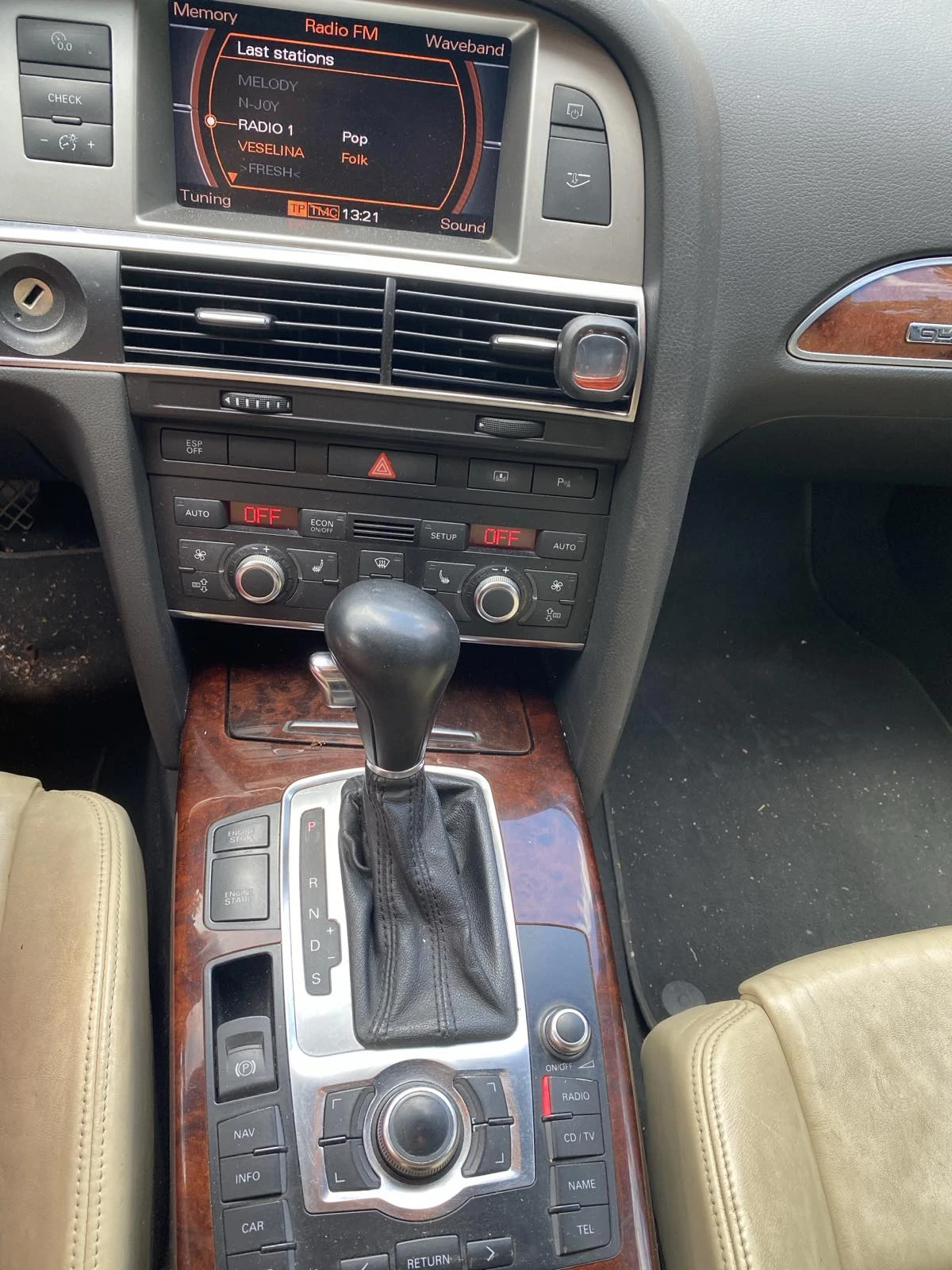 Audi A6, снимка 9 - Автомобили и джипове - 55407874
