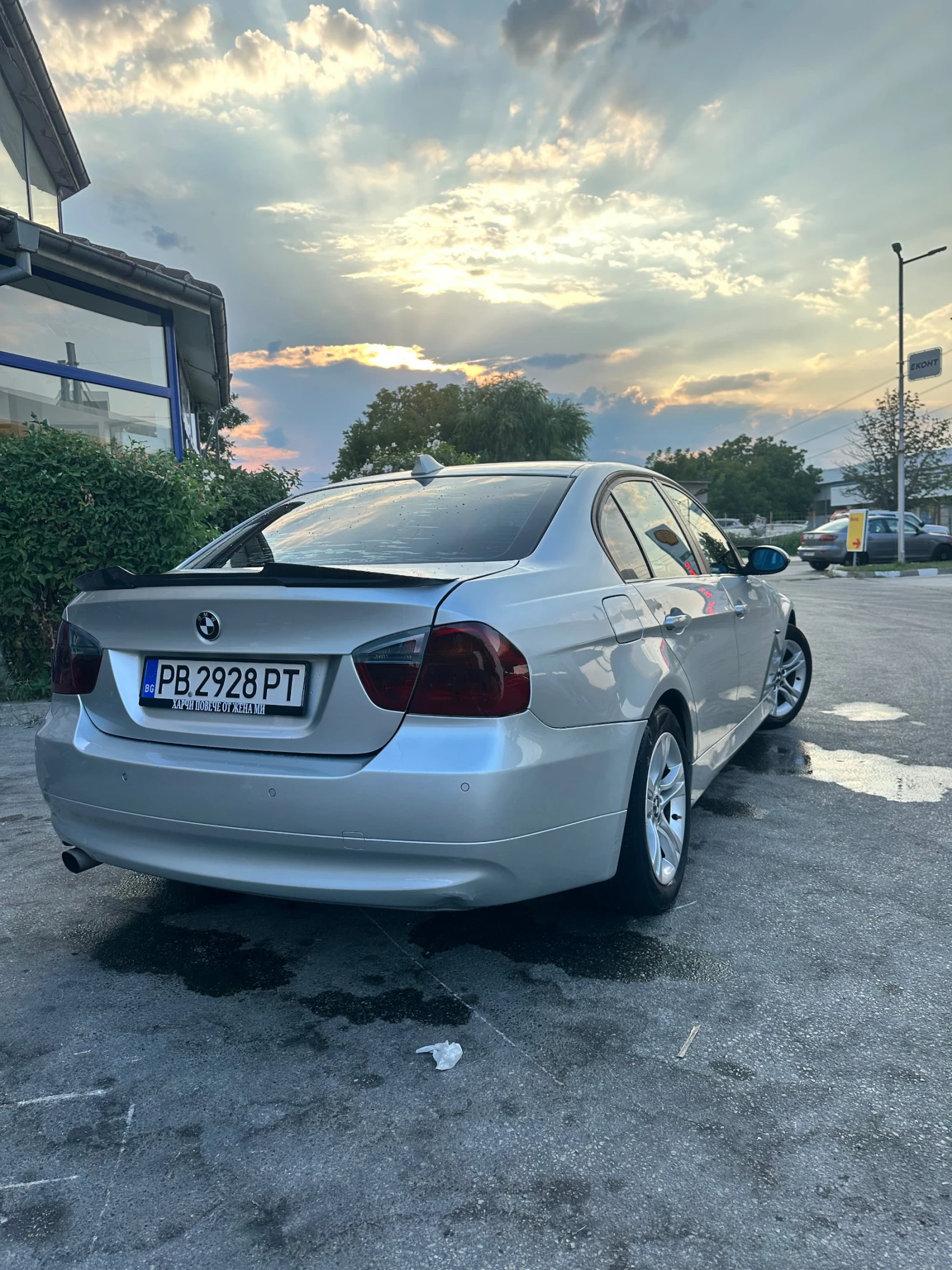 BMW 318 LPG, снимка 9 - Автомобили и джипове - 55995090