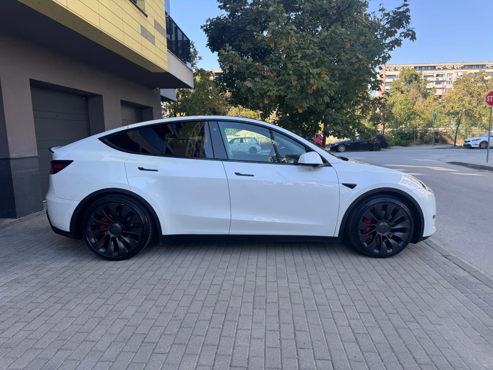 Tesla Model Y Performance , термопомпа, PPF, снимка 3 - Автомобили и джипове - 56064117