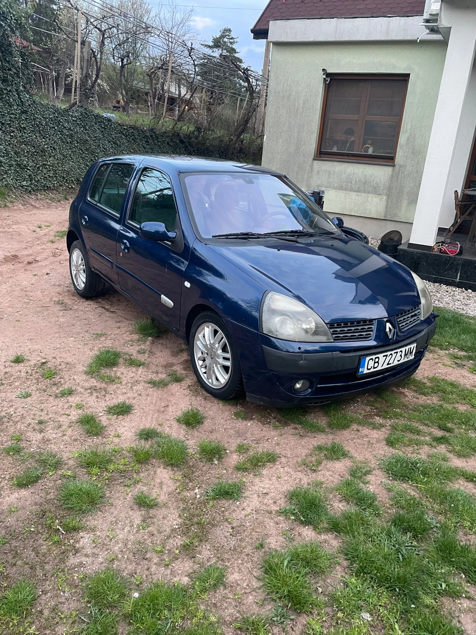 Renault Clio 1.6 16v Автоматик Газ , снимка 2 - Автомобили и джипове - 56235754