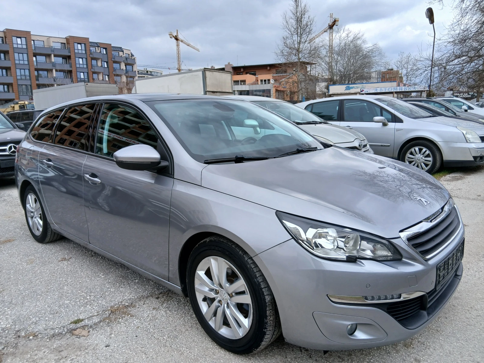 Peugeot 308   NAVI/KAMERA EURO 6, снимка 3 - Автомобили и джипове - 56333186